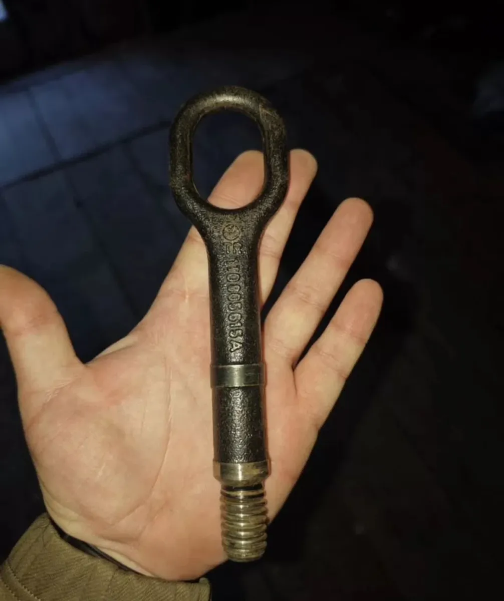 Буксировочный крюк volkswagen